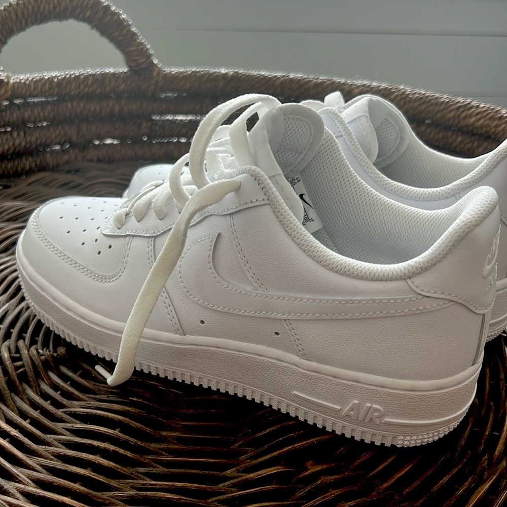 Nike Airforce 1 never worn 7.5